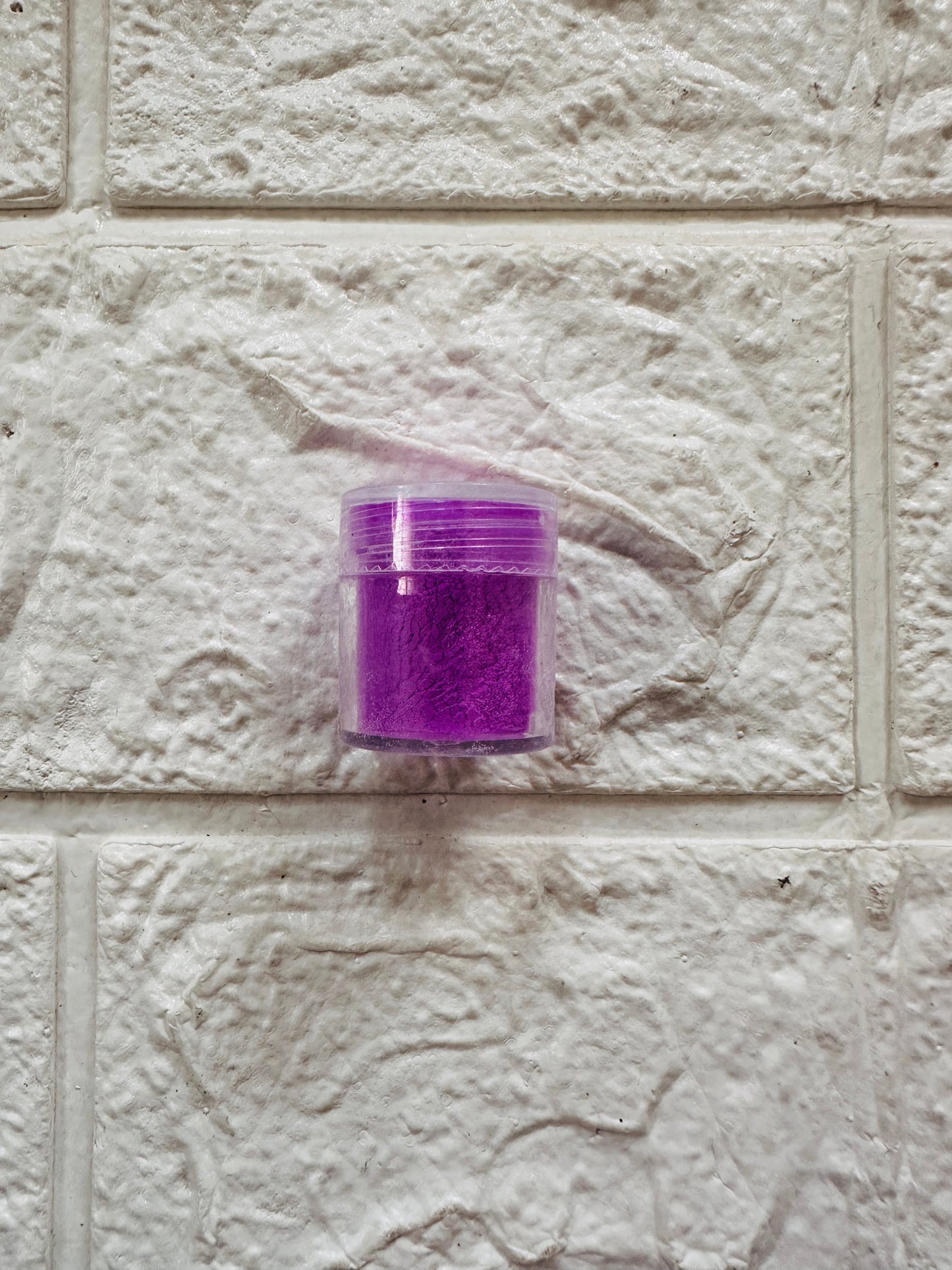 Glow in Dark Purple Powder Pigment