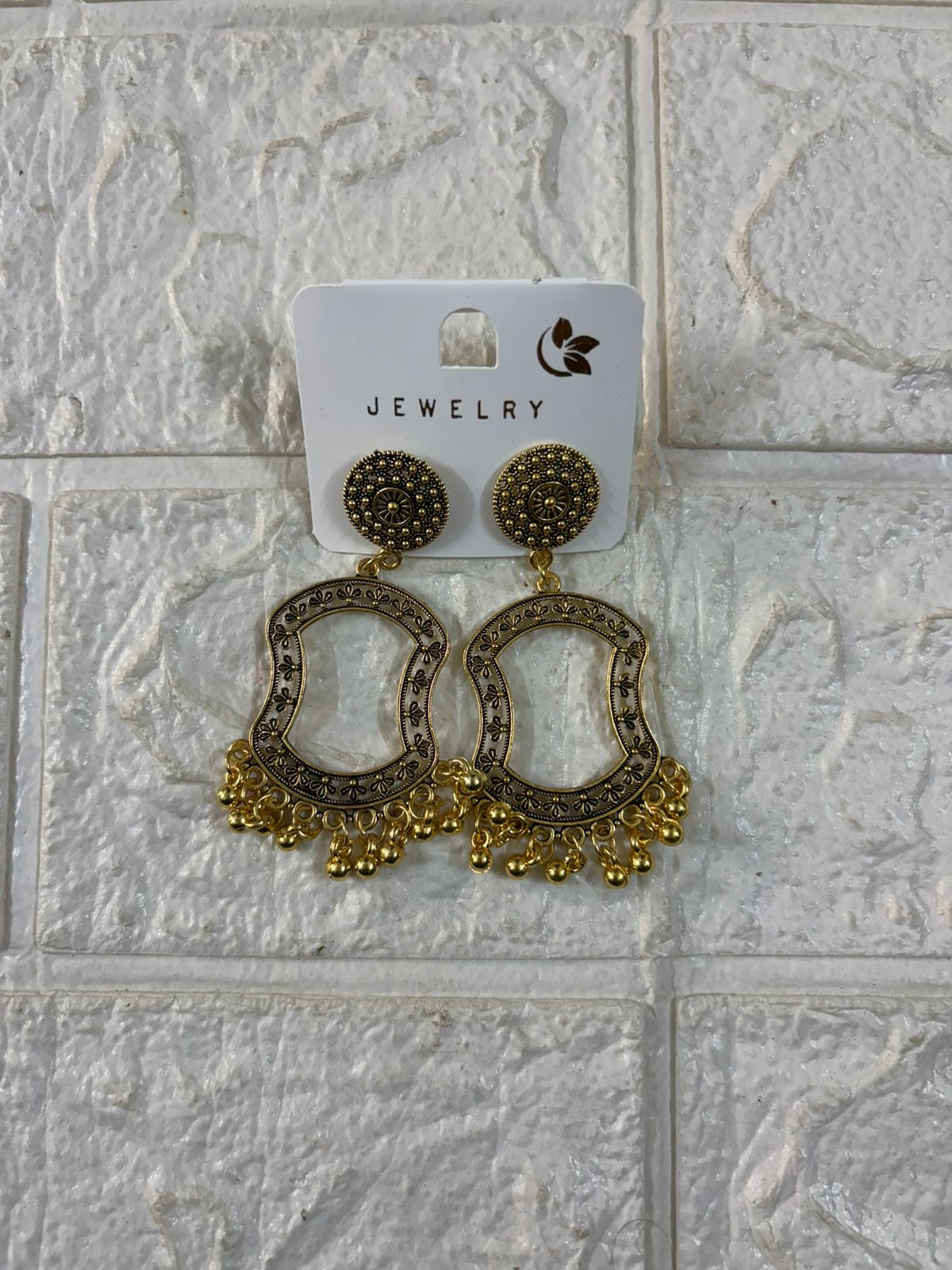Jhumkha 24
