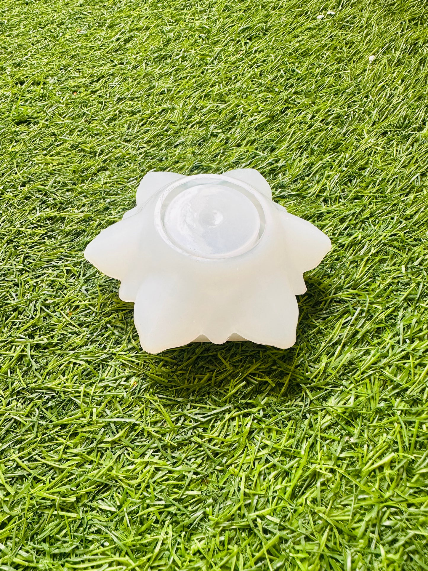 Lotus T-light candle mould
