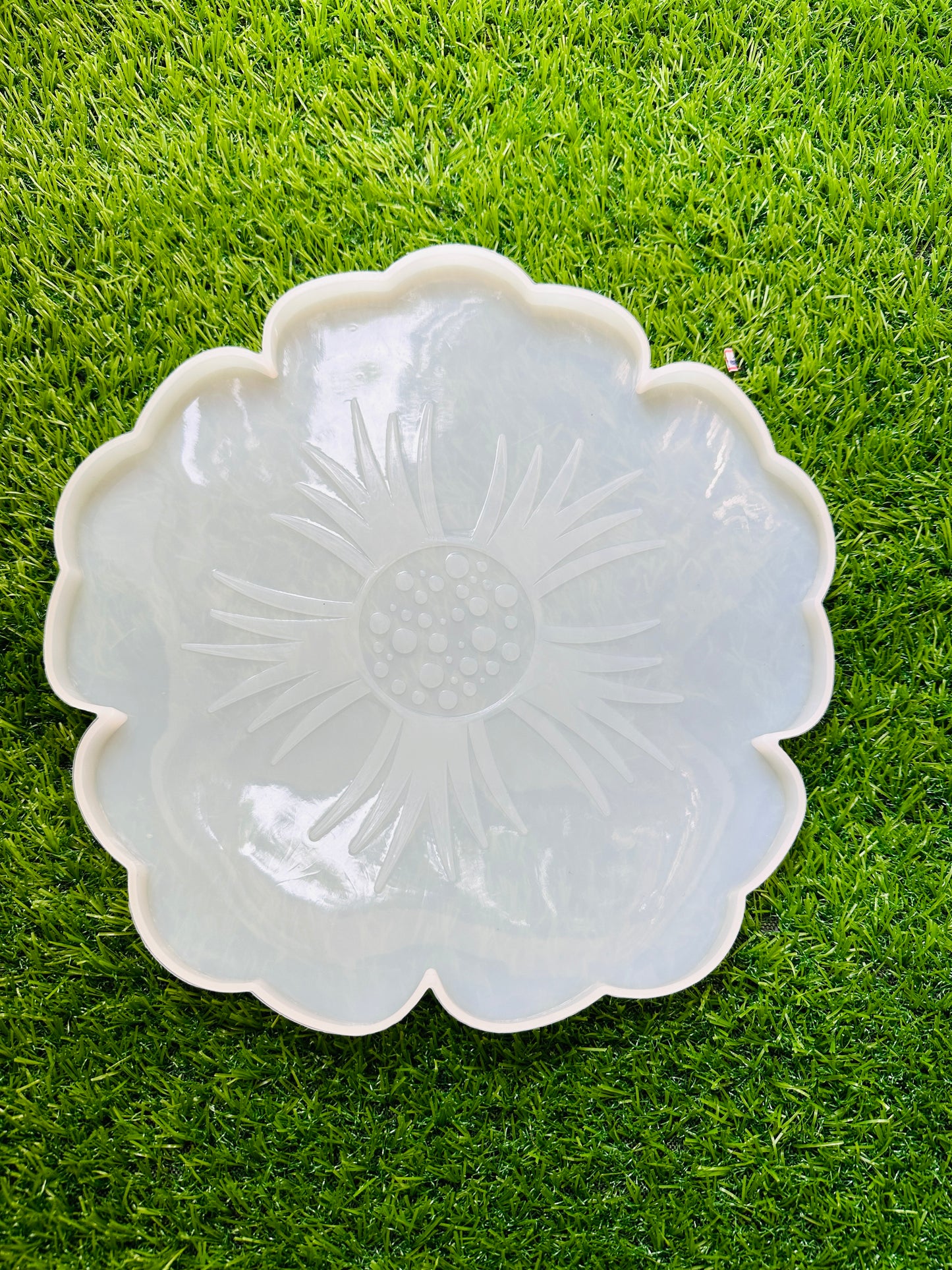 13” Big Flower Tray Mould