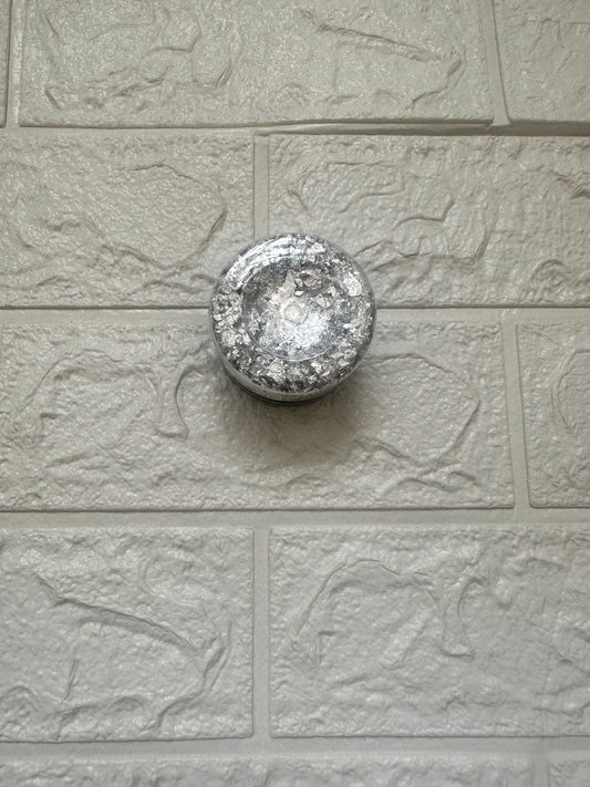 Silver flakes