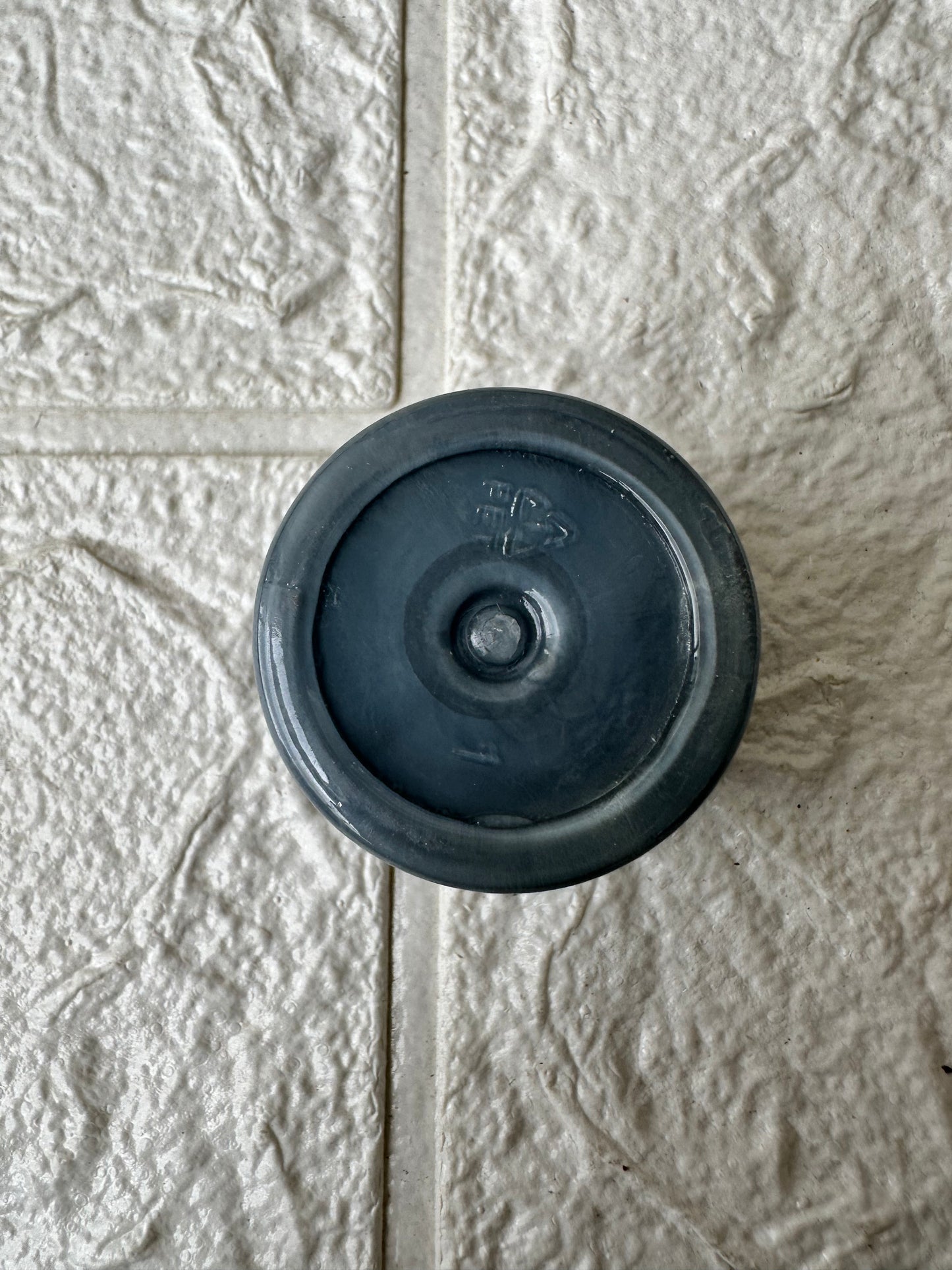 Grey opeque pigment