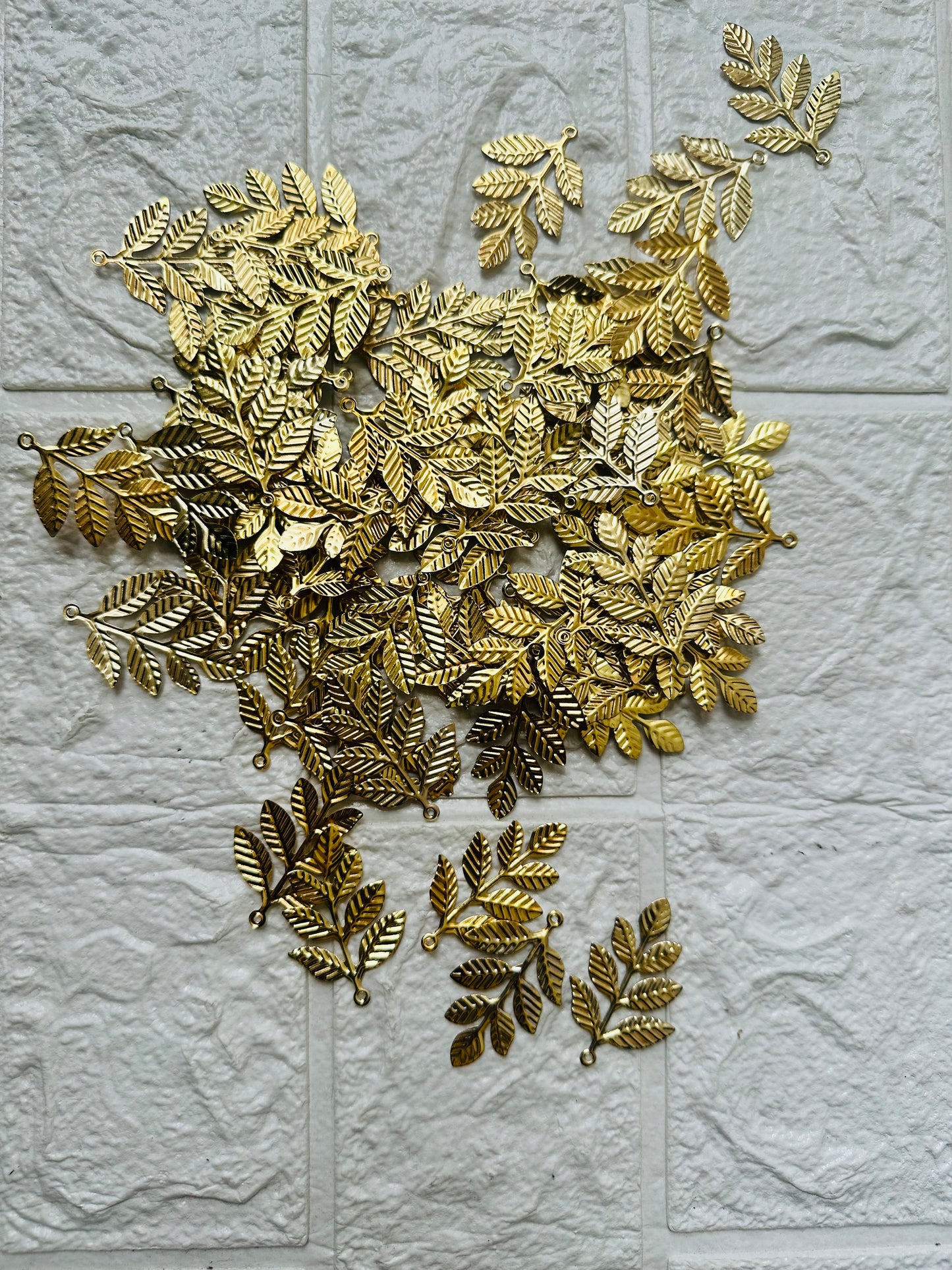 Metal leaf