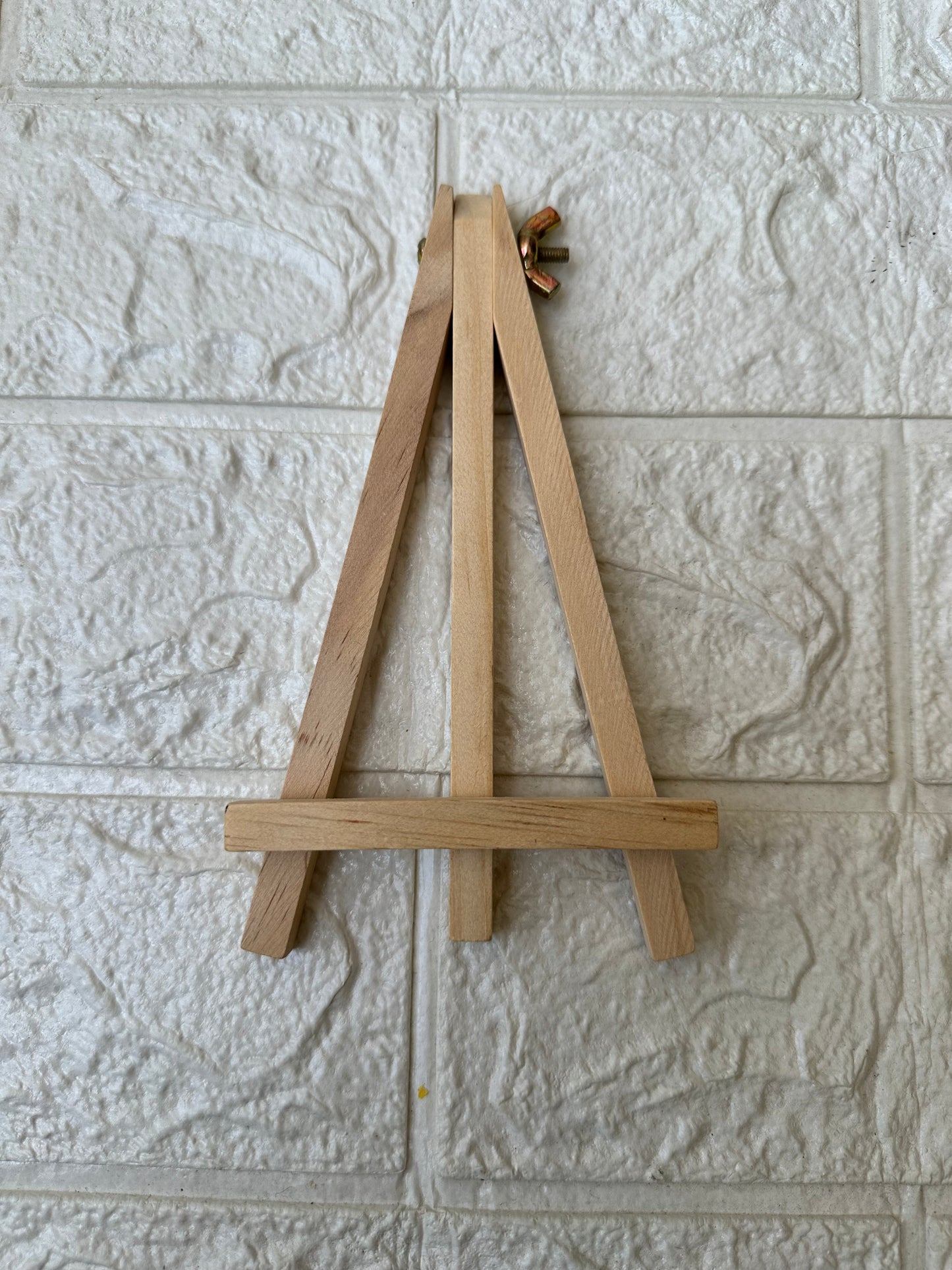 Heavy easel wooden stand