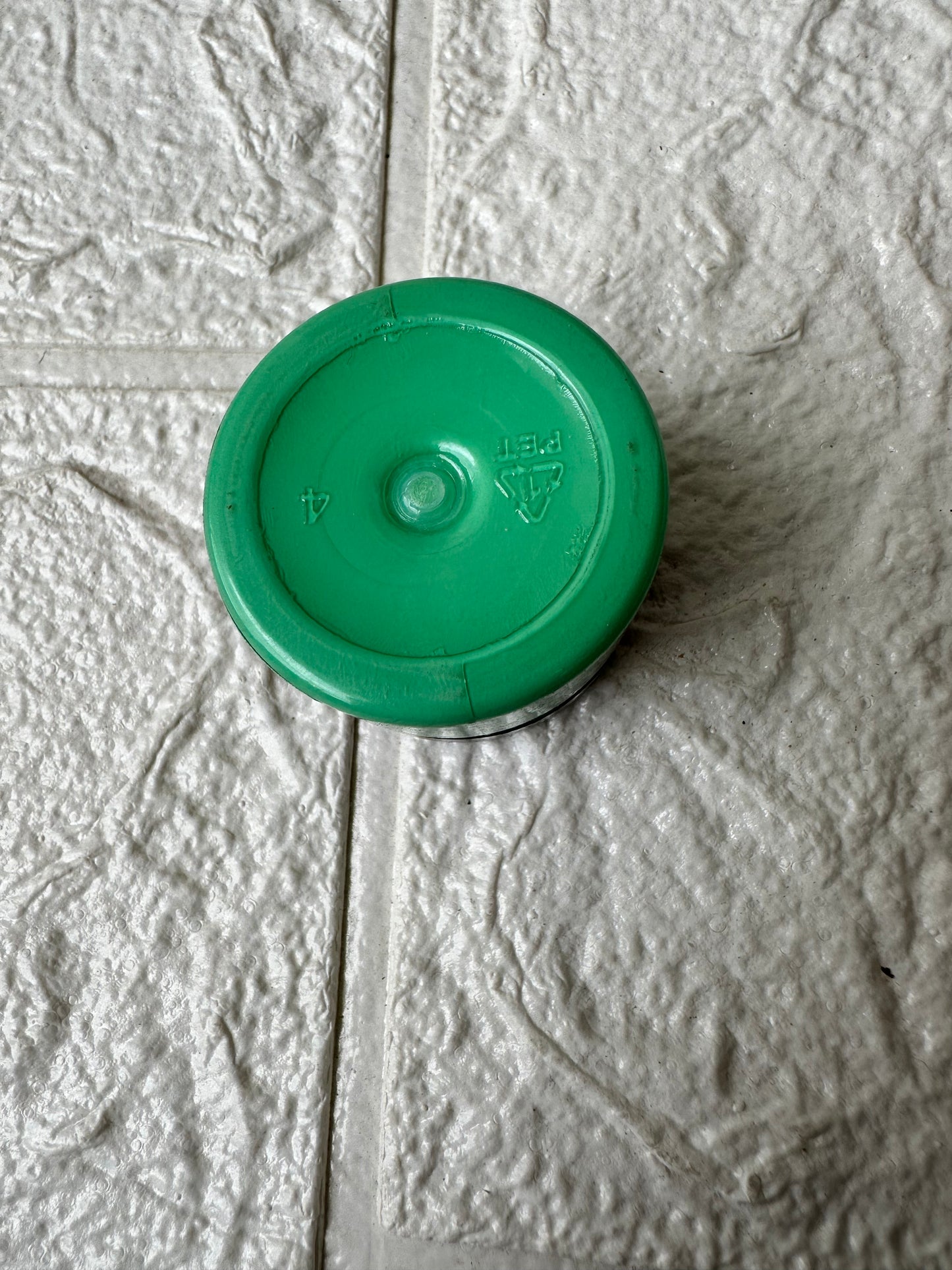 Jade green opaque pigment