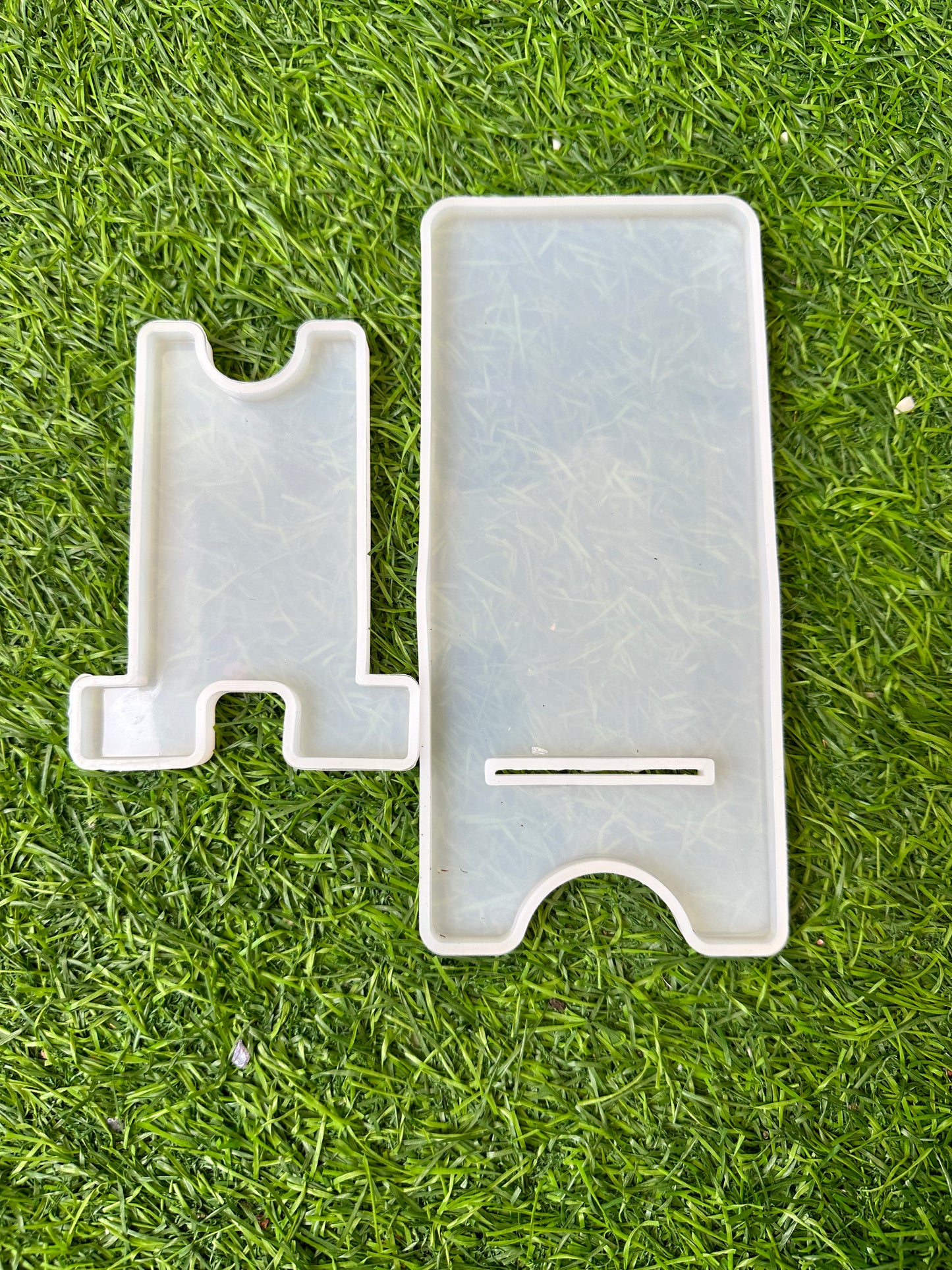 Mobile phone stand