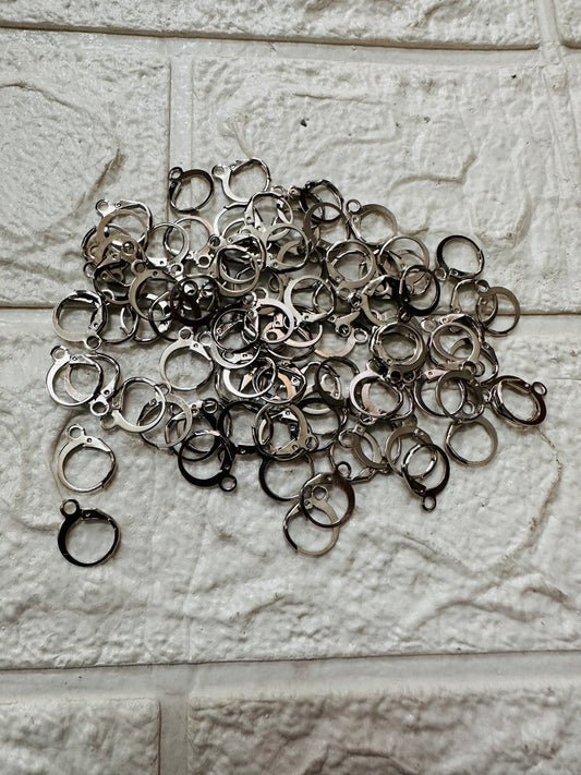 Earring hook