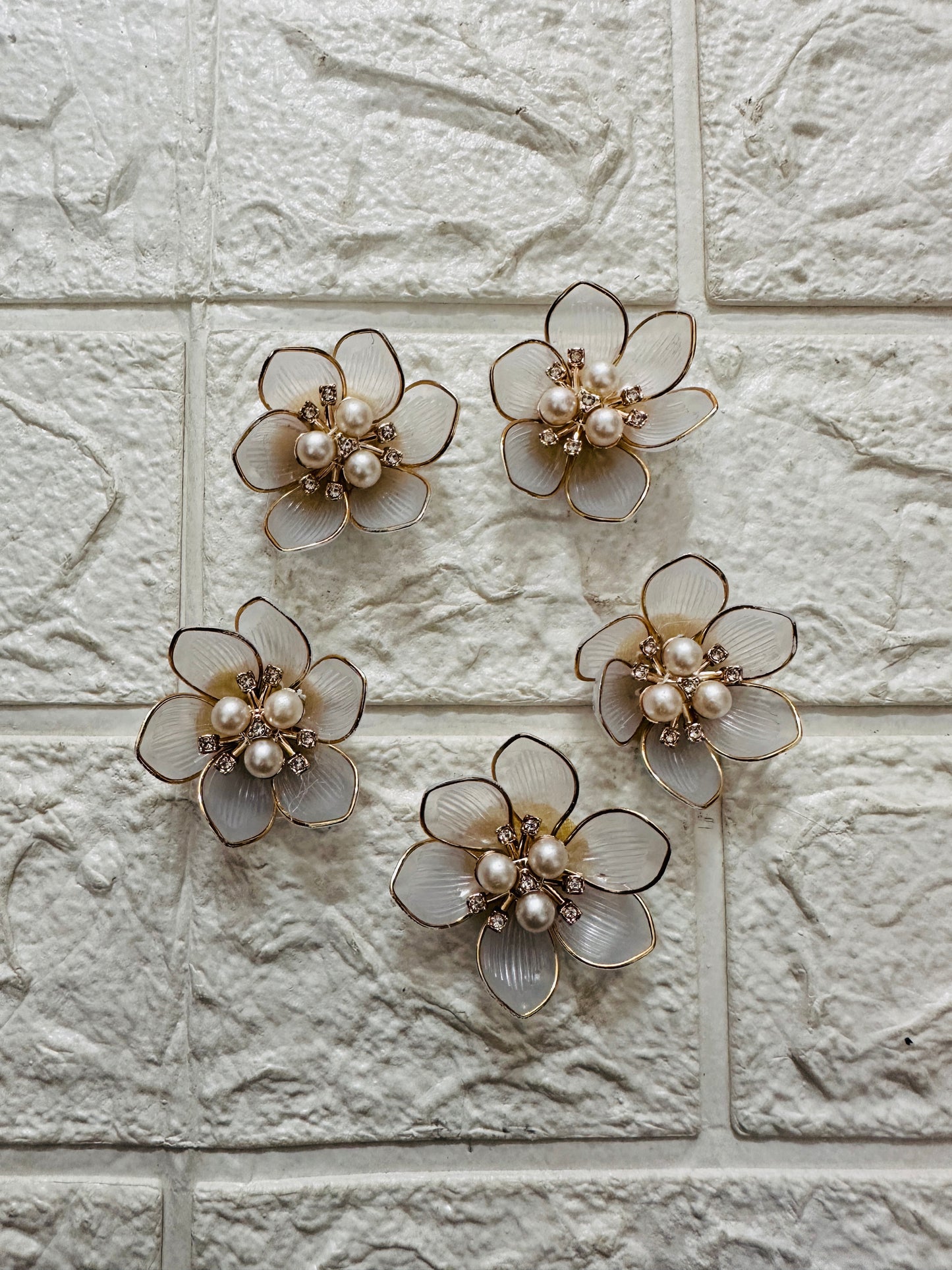 Artificial flowers 5 pcs